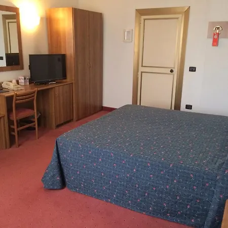 Hotel Arcobaleno 3*
