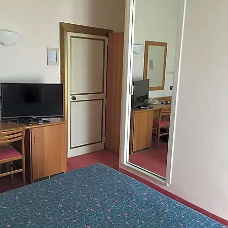Arcobaleno Hotel 3*